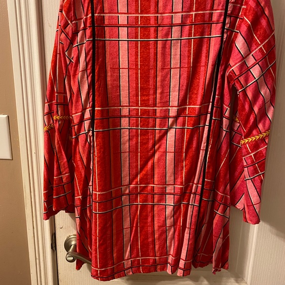 Ethnic by Outfitters kurti - Picture 2 of 5